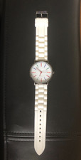 White wristwatch 38-40mm with coloured hour markers and white rubber strap