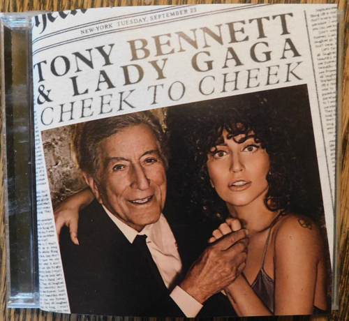 5 CDs, FRANK SINATRA ,TONY BENNETT & LADY GAGA ,SUSAN BOYLE, A GALA CHRISTMAS - Picture 4 of 15