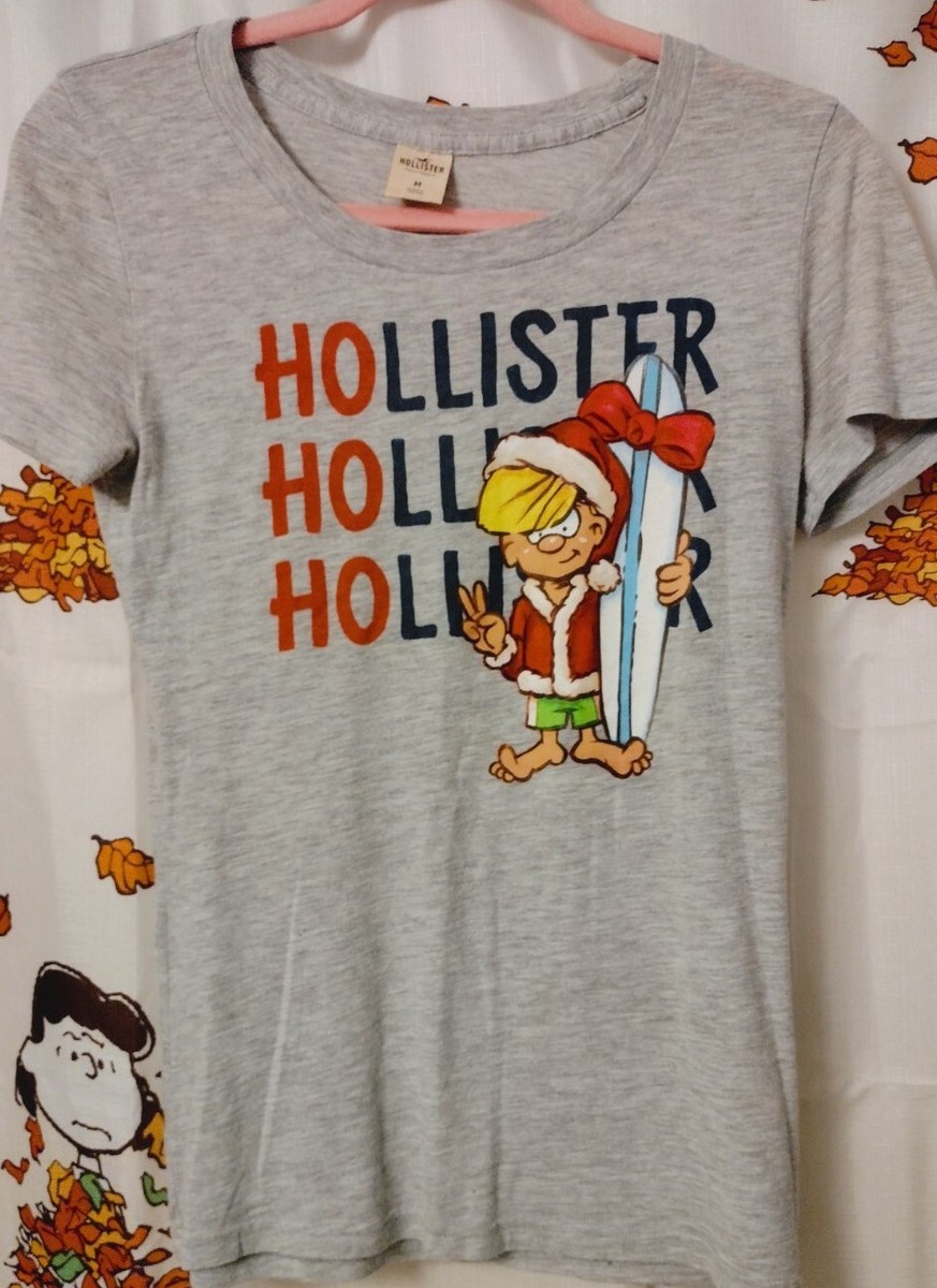 Hollister Vintage Christmas T-Shirt Women's Size Medium Top