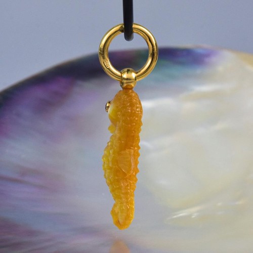 Seahorse Pendant Carved Mother-of-Pearl & Gold Vermeil on Sterling Silver 3.53 g - Picture 13 of 14