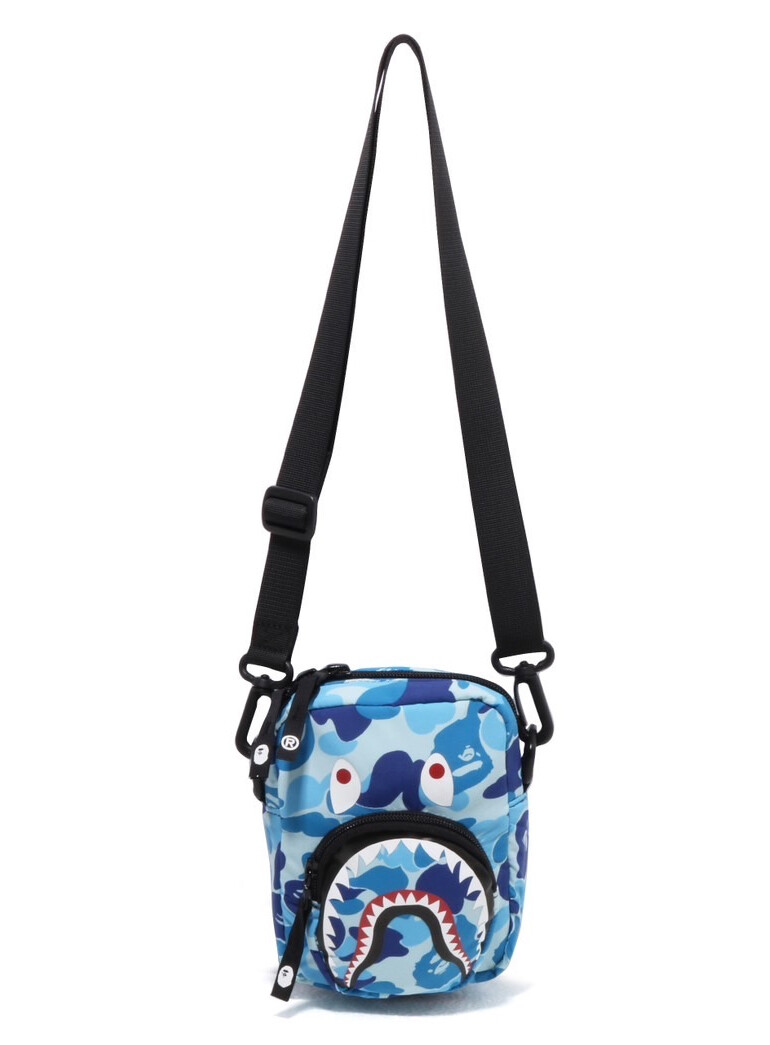 A BATHNIG APE Men's Goods ABC CAMO SHARK MINI BAG 1K80190012