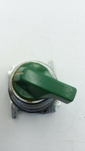 PALANCA DE INTERRUPTOR SELECTOR CUTLER HAMMER 10250T3011 2 POSICIONES PALANCA VERDE MANTENIDA - Imagen 2 de 3
