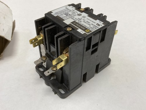 Square D 40A Definite Purpose Contactor 600V 8910 DPA32 - Picture 4 of 5