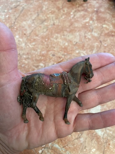 Antique bronze horse figurine - Picture 4 of 7