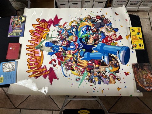 Poster GIGANTE 37"x47" Mega Man 20° Anniversario con cast completo! Capcom - Foto 2 di 8