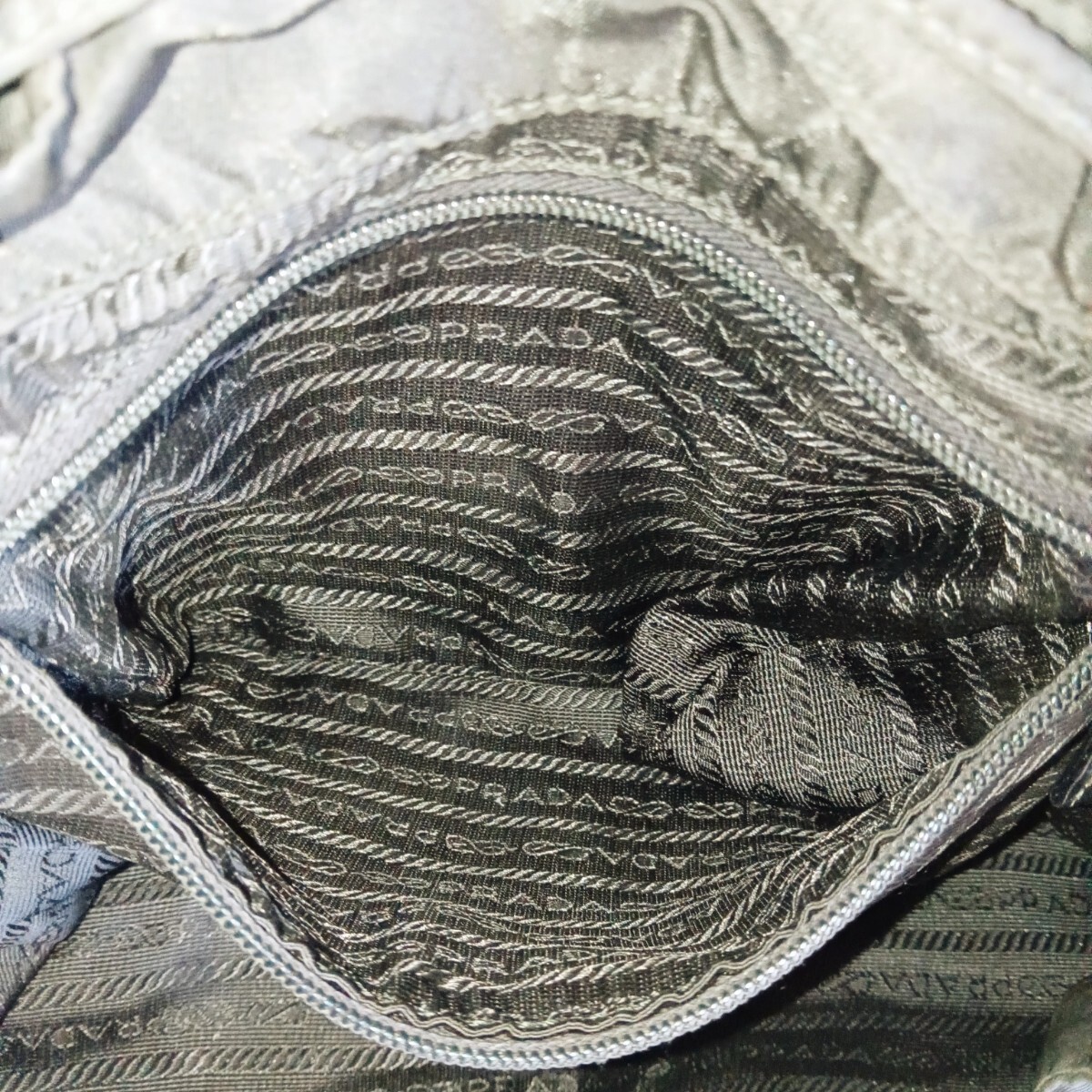 Good Condition PRADA Vintage 96s Nylon Drawstring Backpack Lightweight Large Cap thumbnail 9