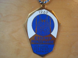 Essener Karnevalsorden Prinzengarde Essen mit Kordel aus 1969