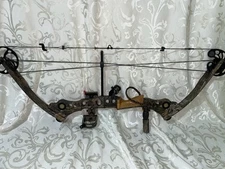 Mathews Solo Cam SQ2 Compound Bow Draw 70LB RH TRU GLO Sight Quik Tune Rest Etc.