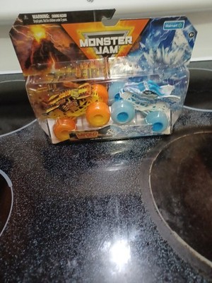 Max-d & Dragon Fire & Ice Monster Jam Trucks 1:64 Spin Master Wallmart Exclusive