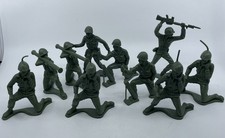 TIM-MEE Toys Toy Green Soldiers Large 5โ Plastic Made In USA Lot Of 10 Vintage