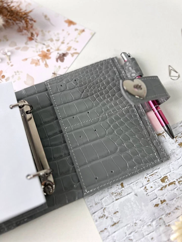Grey leather notebook cover A7 6 rings mini wallet, dated 2026 planner. - Image 2 of 4