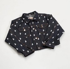 giacca denim stampata killremote indossata da Kokoro Shinozaki