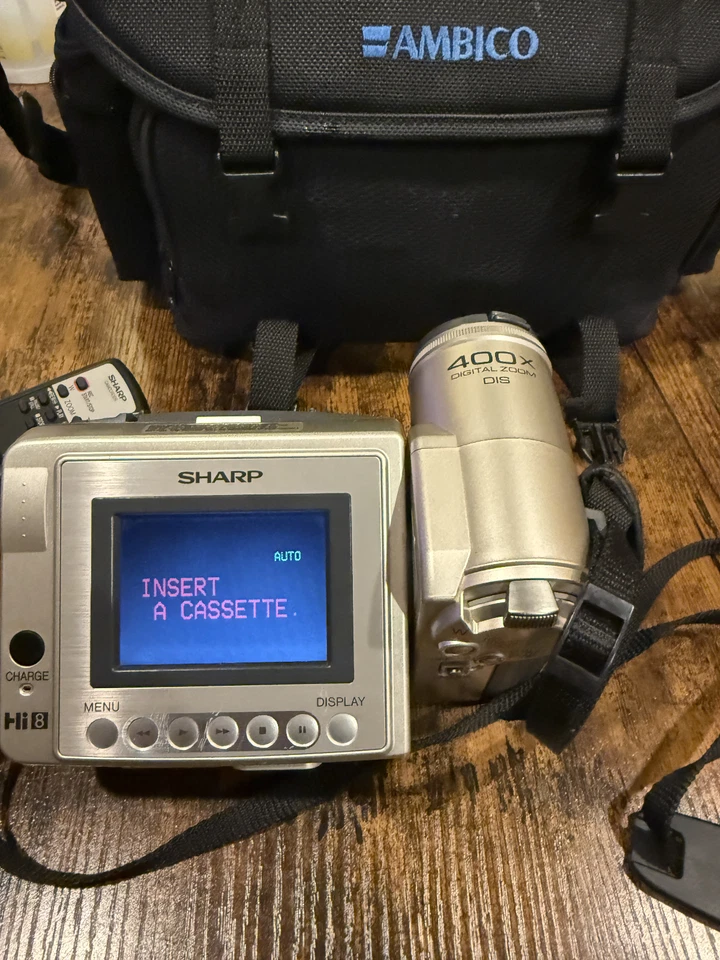 Видеокамера Sharp VL-AH50 LCD Hi 8 Viewcam, зарядное устройство, сумка, пульт дистанционного управления, 2 биты. - Изображение 4 из 4