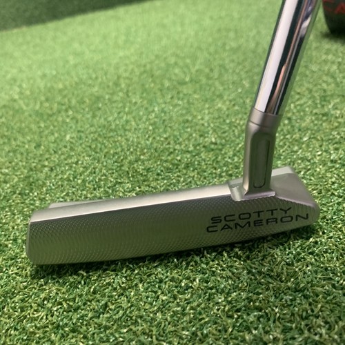 New 2023 Scotty Cameron Super Select Newport 2.5 Plus Putter - RH, 34" - with HC - Picture 3 of 5
