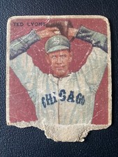 1933 Goudey #7 Ted Lyons HOF LOW GRADE (Filler)