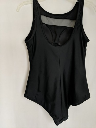 Catalina Ladies 8-10 Black One Piece Swimsuit Scoop neck slimming stripe Med - Picture 4 of 6