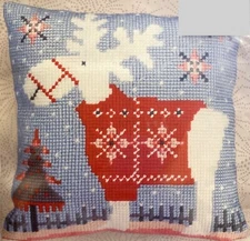 Collection D'Art CHRISTMAS DEER Cross Stitch Kit Printed Mesh Cushion / Picture