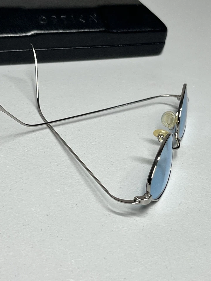 VTG Optica Geometric Wire Frame Sunglasses Silver Tone Metal Blue Lens + Case - Image 4 of 4