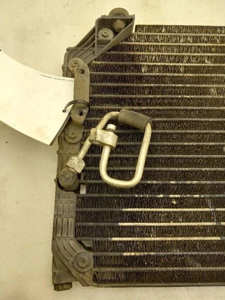 MONTAJE CONDENSADOR TOYOTA COROLLA 93-97 1.8L 4CYL AC  Foto 3 de 4