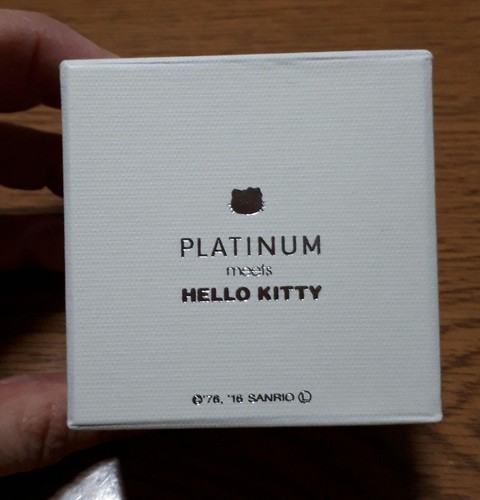 Hello Kitty Platinum Bracelet With Akoya Pearl - Picture 8 of 9