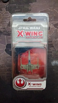 Star Wars X-Wing Miniatures Game 	* verschiedene Schiffe zur Auswahl