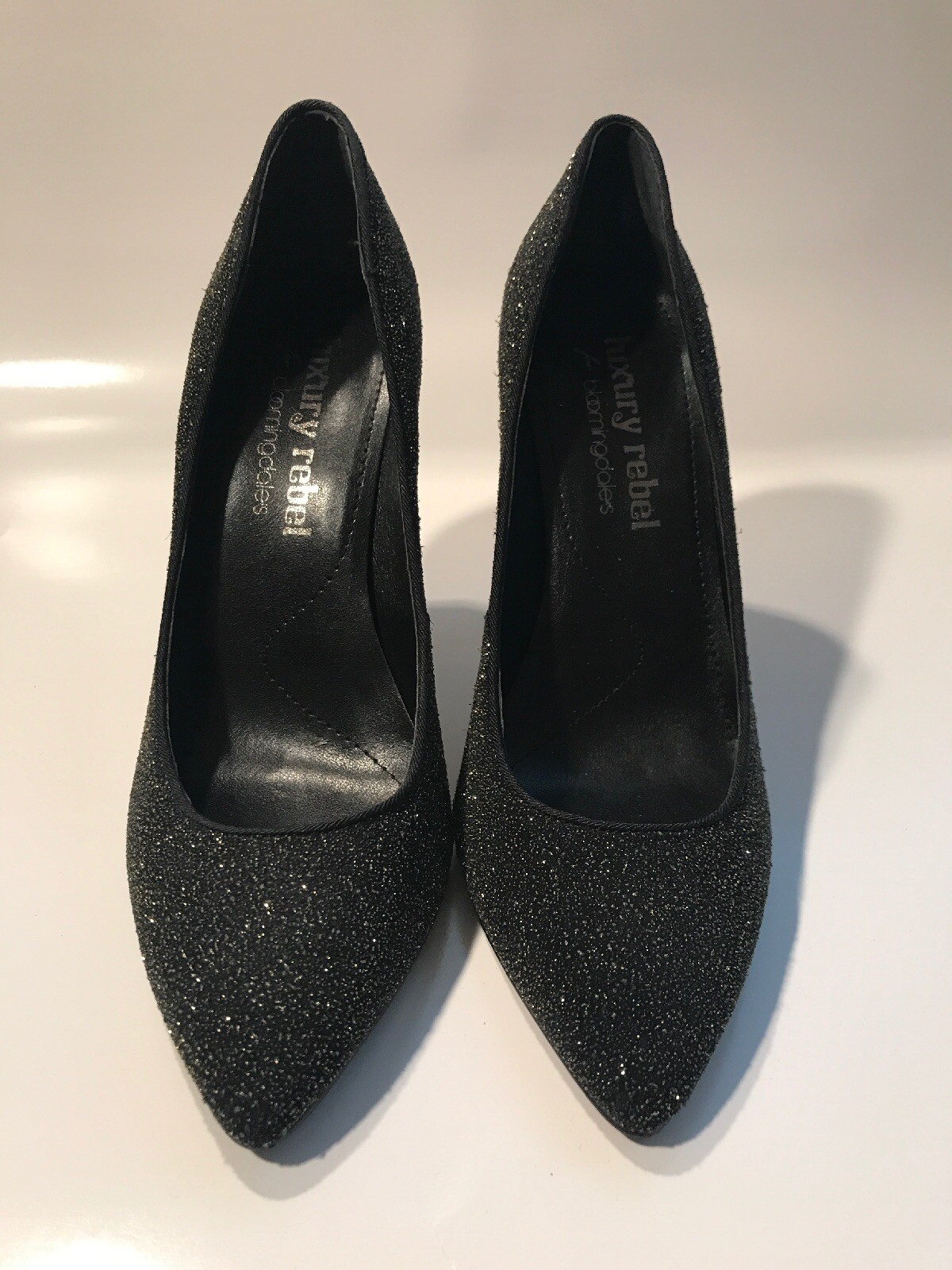Luxury Rebel or Victoria Bout Pointu Escarpins T 8 NEW IN BOX Luxury Rebel or Victoria Bout Pointu Escarpins T 8 NEW IN BOX