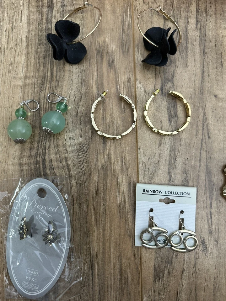 Lote De Pendientes Lúpulo Tachuelas Y Más Con Joyero Rosa Varios Estilos  Foto 2 de 4