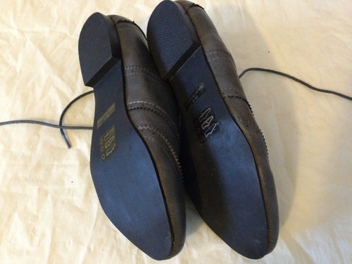 Ladies Flat Grey Shoes UK Size 5 - Picture 3 of 3