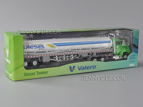 1:43 Diecast Truck Model Toy Peterbilt Tractor With Fuel Tanker Semi-Trailer - Picture 16 of 16