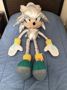 giant sonic the hedgehog plush