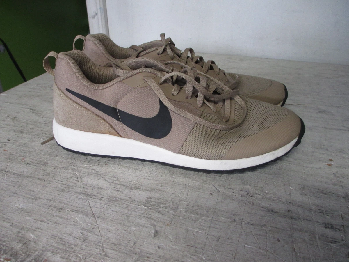 Nike clearance desert 9