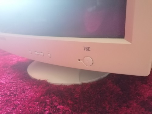 SAMTRON 76E VGA 17" CTR Monitor Kathodenröhre Top Zustand - Bild 9 von 16