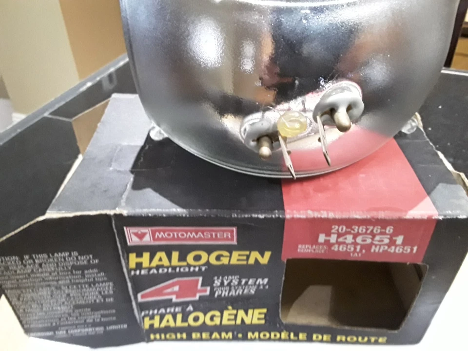 Motomaster High Beam Headlight General Electric H4651 Rectangular Car Light G E - Image 2 of 4