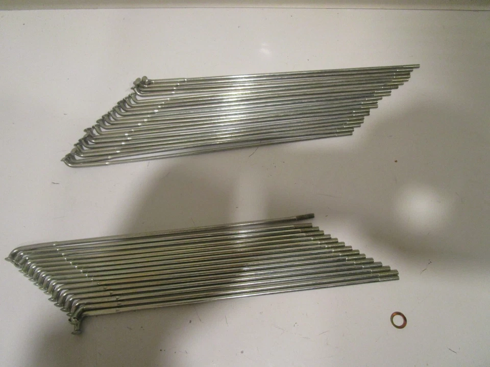 Radios delanteros OEM Yamaha YZ125 YZ250 YZ465 IT400 cantidad 36 JAPÓN PN:1K7-25104-00 NUEVO DE STOCK Foto 2 de 4