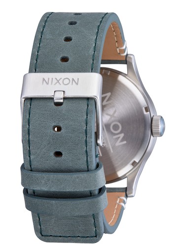 Nixon The Sentry Leather Watch - Picture 4 of 9