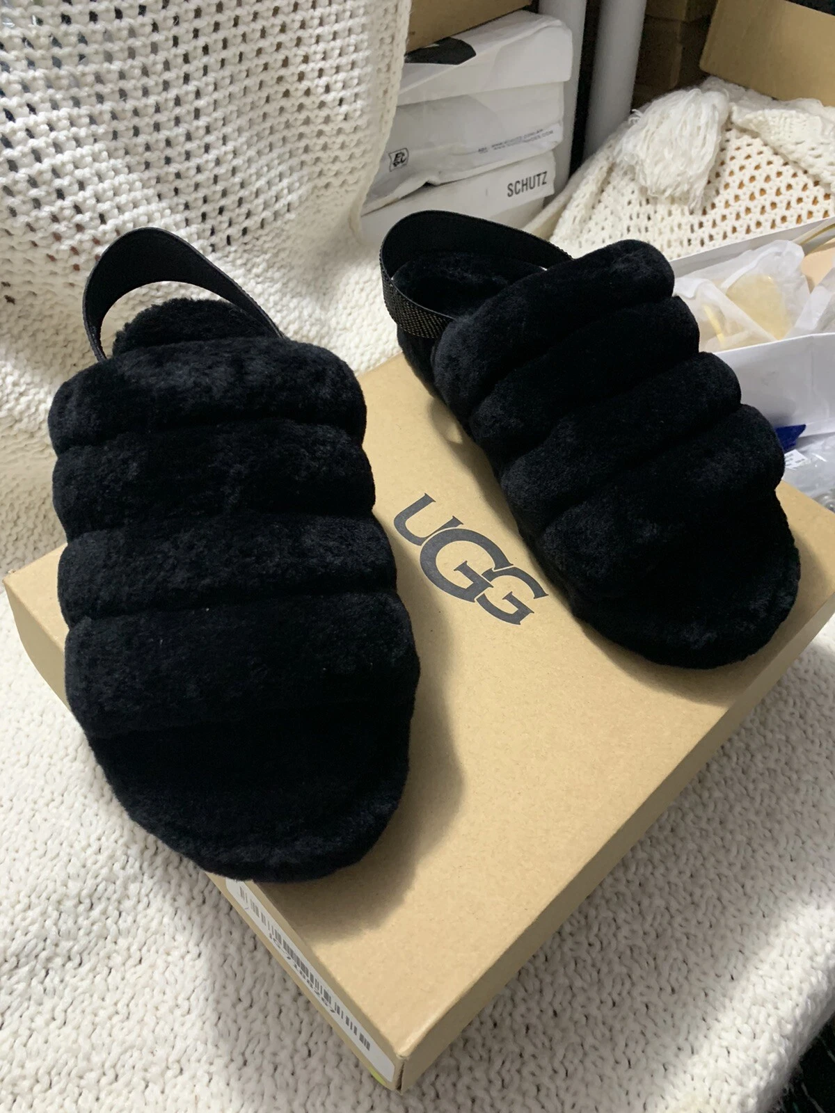 Nuovo con scatola ? UGG Fluff Yeah Bling NERO shearling donna taglia 6 $120