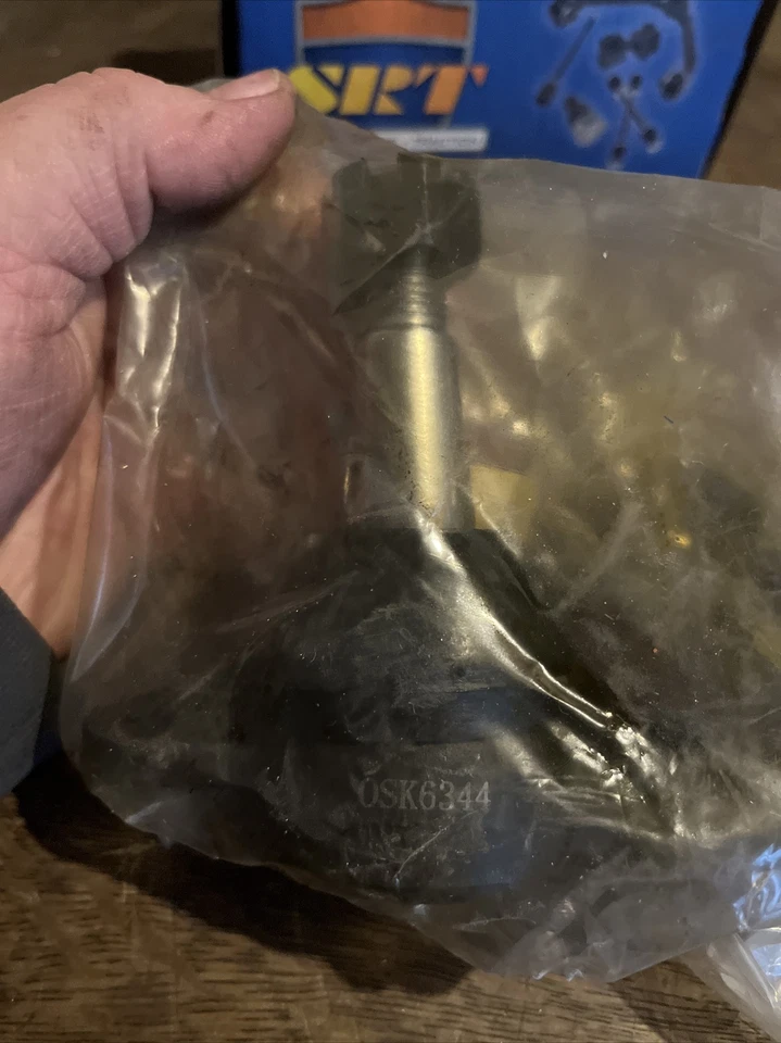 NOS SRT Front Ball Joint Fits 2wd Chevy GMC C2500 C3500 Tahoe V8 K6344 - Image 3 of 4