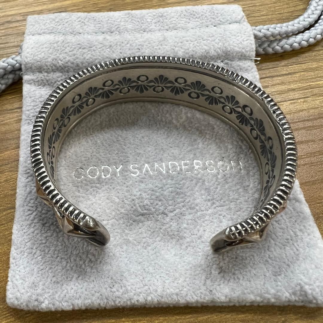 アクセサリー CODY SANDERSON Barbed Star in Star Cuff Cody Sanderson Cut Out Star Cuff Bracelet | Maxfield