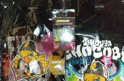 [Ungeöffnet] Shibuya Chocobo T-Shirt 2er Set + Acryl Schlüsselanhänger