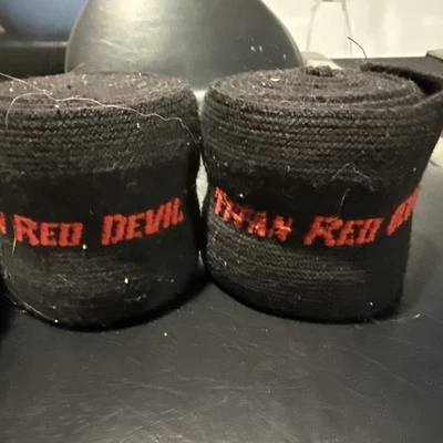 Titan Red Devil Knee Wraps 1 Pair - Image 1 of 3