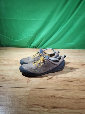 ECCO Men's Tan. Black BIOM Natural Motion Yak Shoes Leather Low Top 11Us