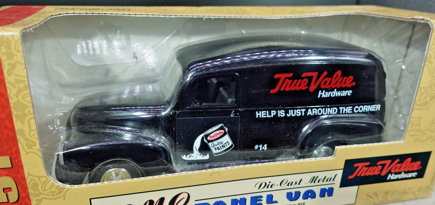 Ertl 1951 GMC Panel Van True Value Coin Bank 1/24