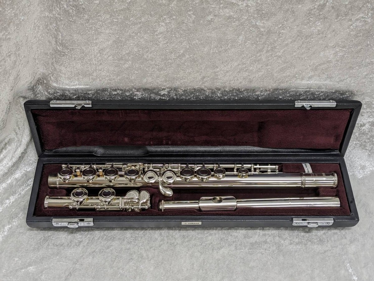 YAMAHA フルート　YFL-311 ハードケース付き YAMAHA フルート 311 日本製 ケース付き