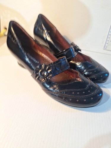 Womens Hush Puppies Black Leather Heels Shoes Size 40 / 9.5 Style Floral Comfy - Picture 3 of 9