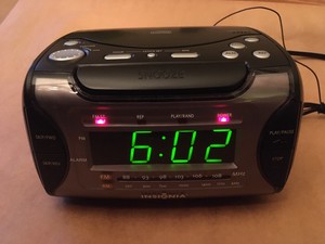 insignia alarm clock