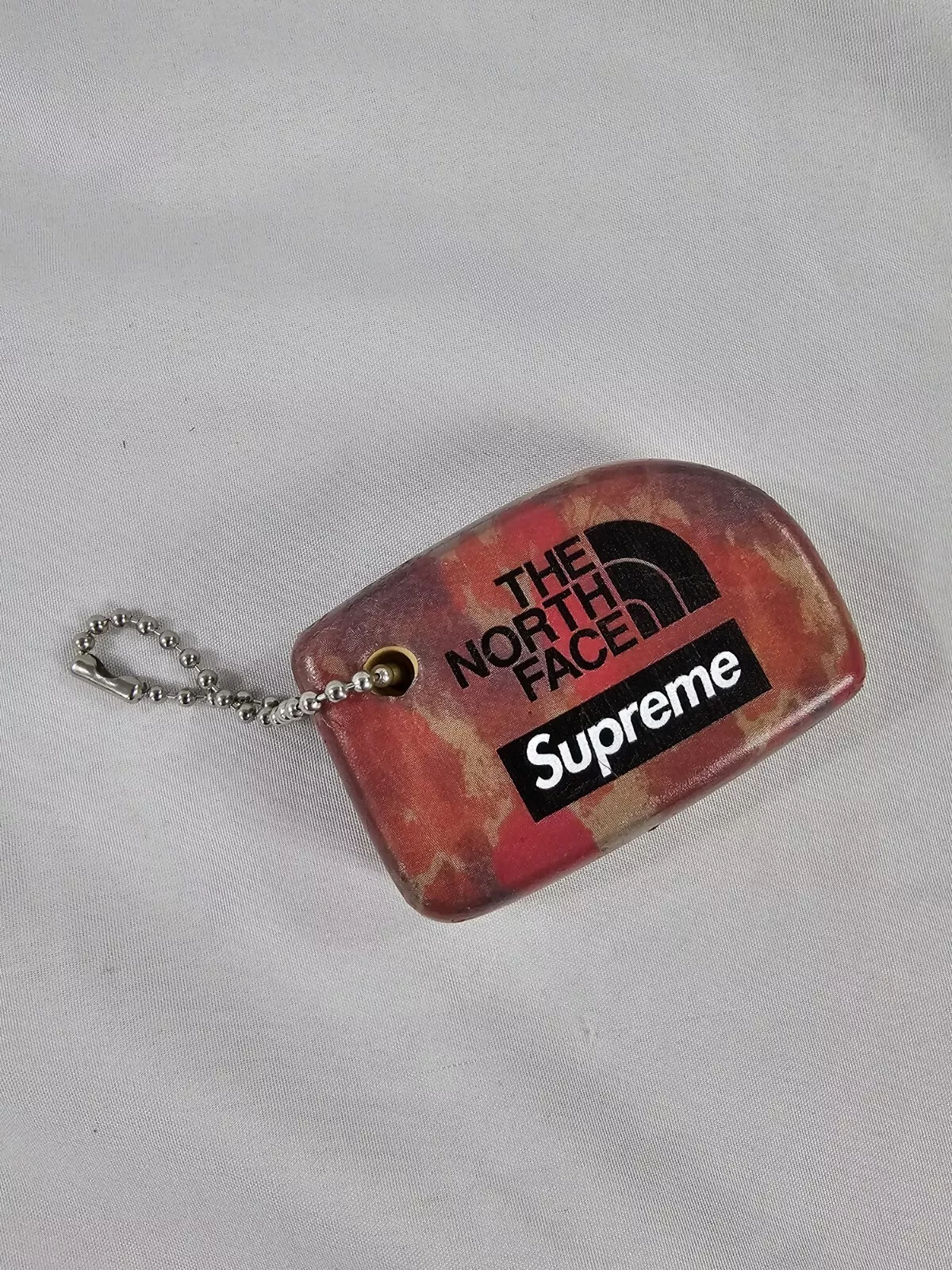 Porte clés flottant Supreme SS20 The North Face   Multicolore