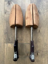 Florsheim Travel Tree Cedar Shoe Stretchers Pair Size 5 Rochester Shoe Tree Co