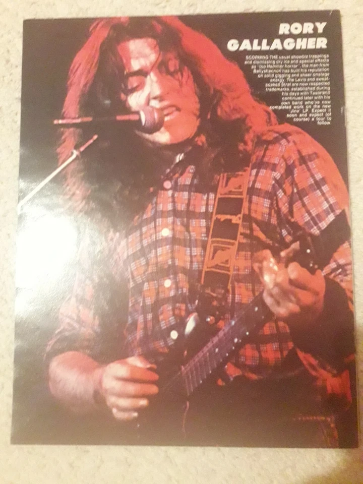 KERRANG Magazine Issue 13 1982 - Image 2 of 2