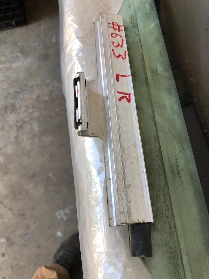 Mercedes Benz C230 1994-2000 puerta trasera ventana de vidrio con conductor de tinte izquierda izquierda OEM Foto 3 de 4