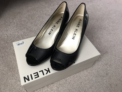 anne klein megan pump